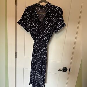 Like new Tahari stretch poly button top t-shirt dress